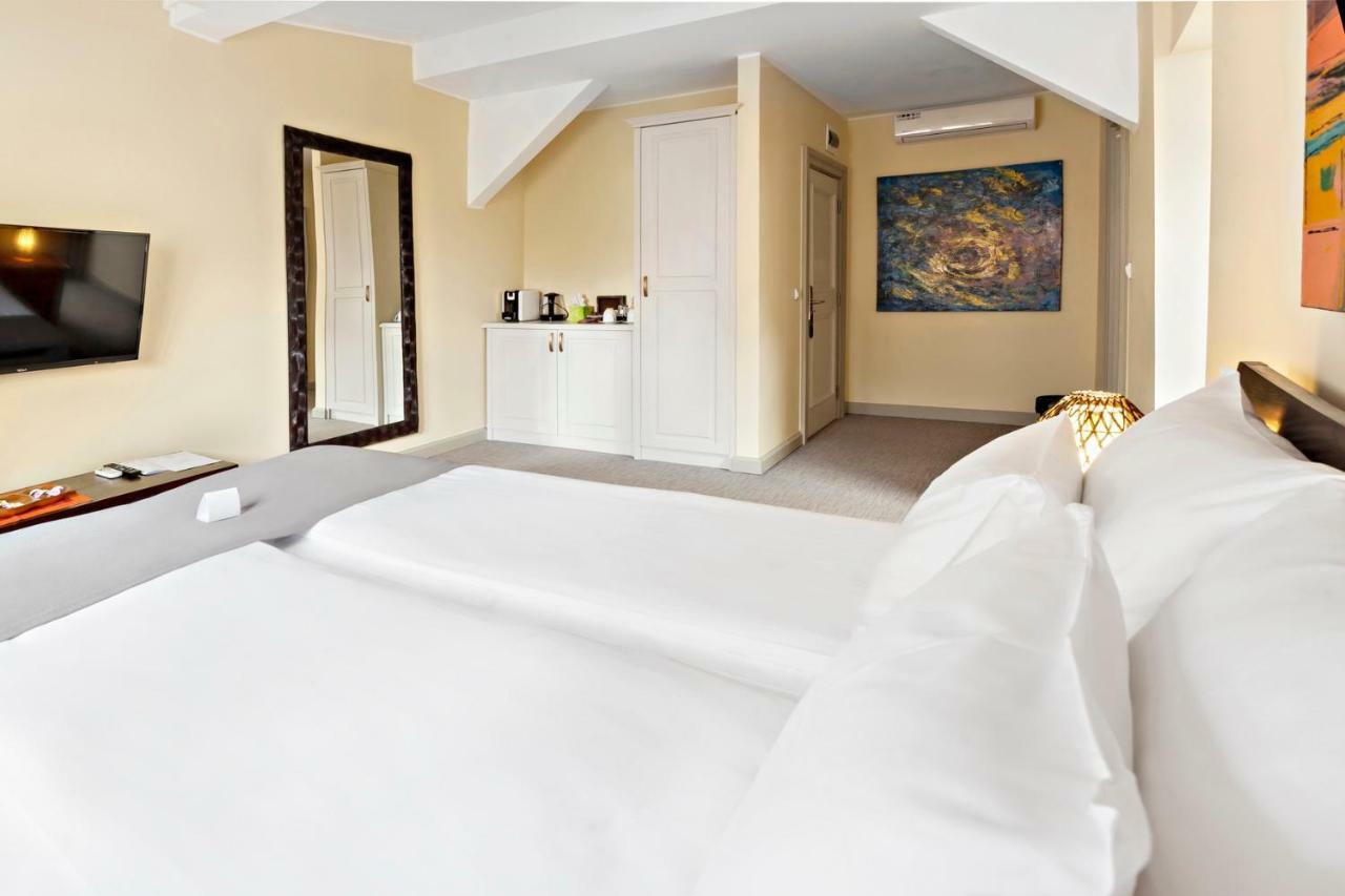 SuperB Luxury Suites Belgrade Chambre photo
